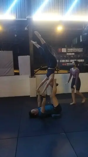 Fathy Rashad hobby - Acroyoga