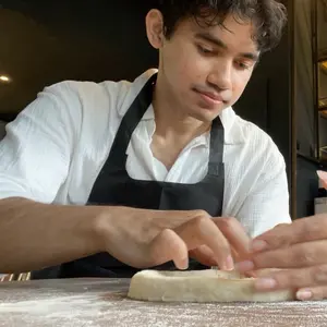 Fathy Rashad hobby - Pizza Making