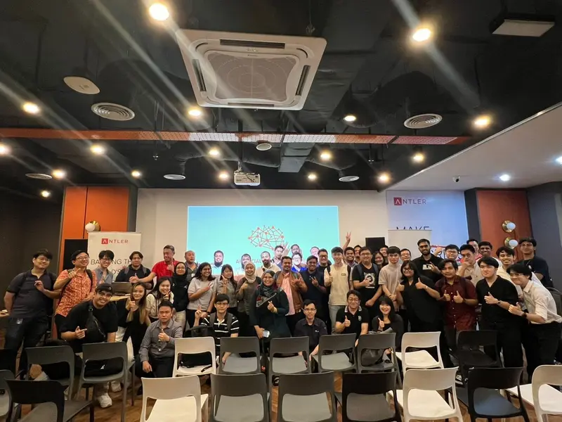 Fathy Rashad at Lessons Learned from Building LLM App in Production - photo 5