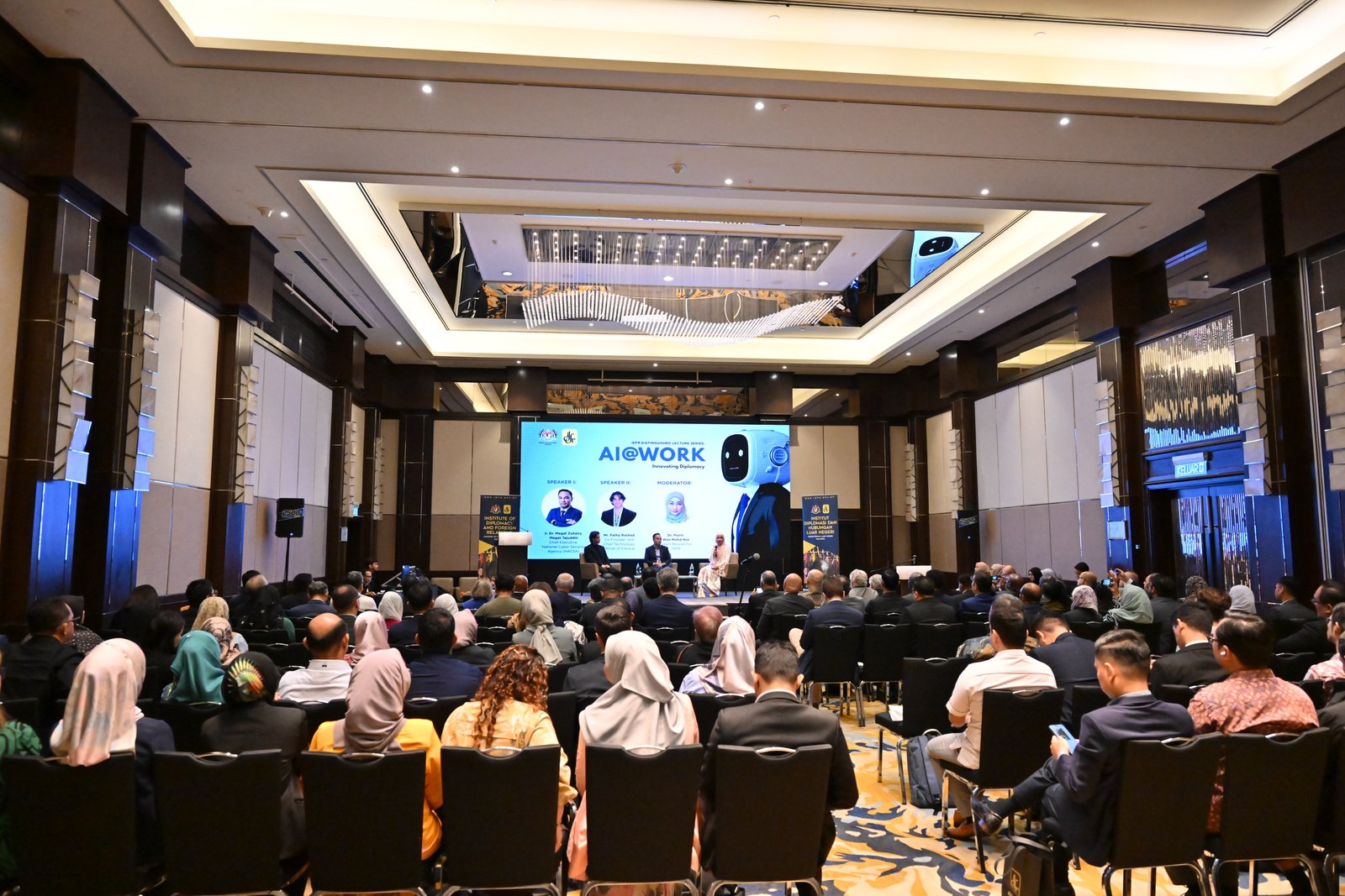 AI@Work: Innovating Diplomacy photo 7